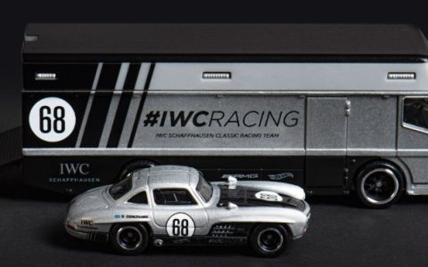 万国表和风火轮伙伴进行酷炫的合作