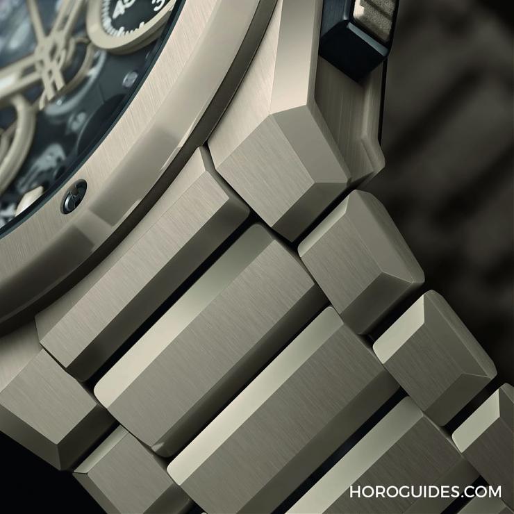 HUBLOT - 穿出正装清爽感HUBLOT Big Bang Integrated彩色陶瓷链带计时码表