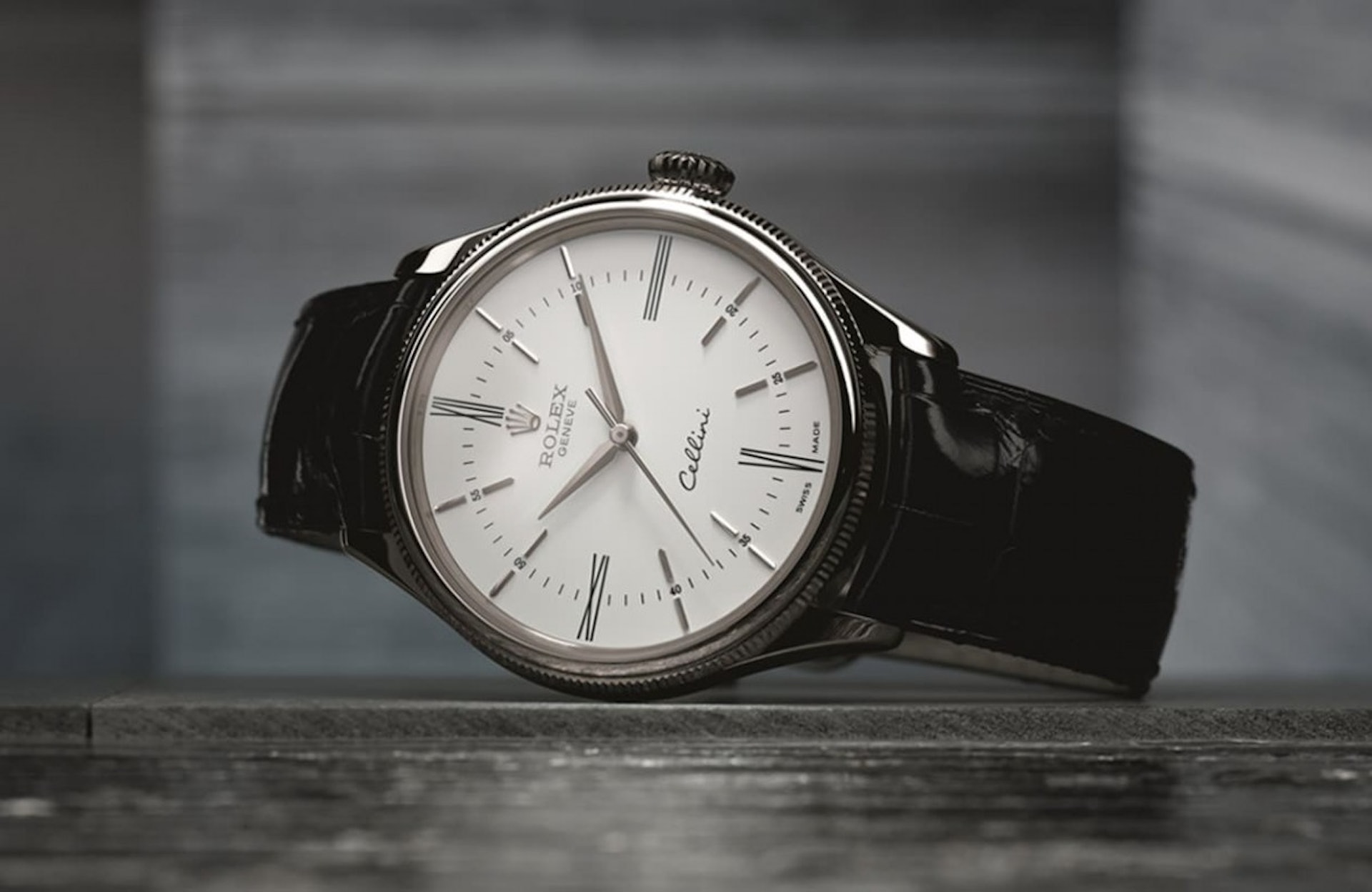Cellini系列最入門的三針款50509原本定價超過13萬，但目前在二級市場可找到低於定價的10萬、甚至7萬幾價格行情，成為目前入手相對超值的勞力士手錶。（Source：Rolex）