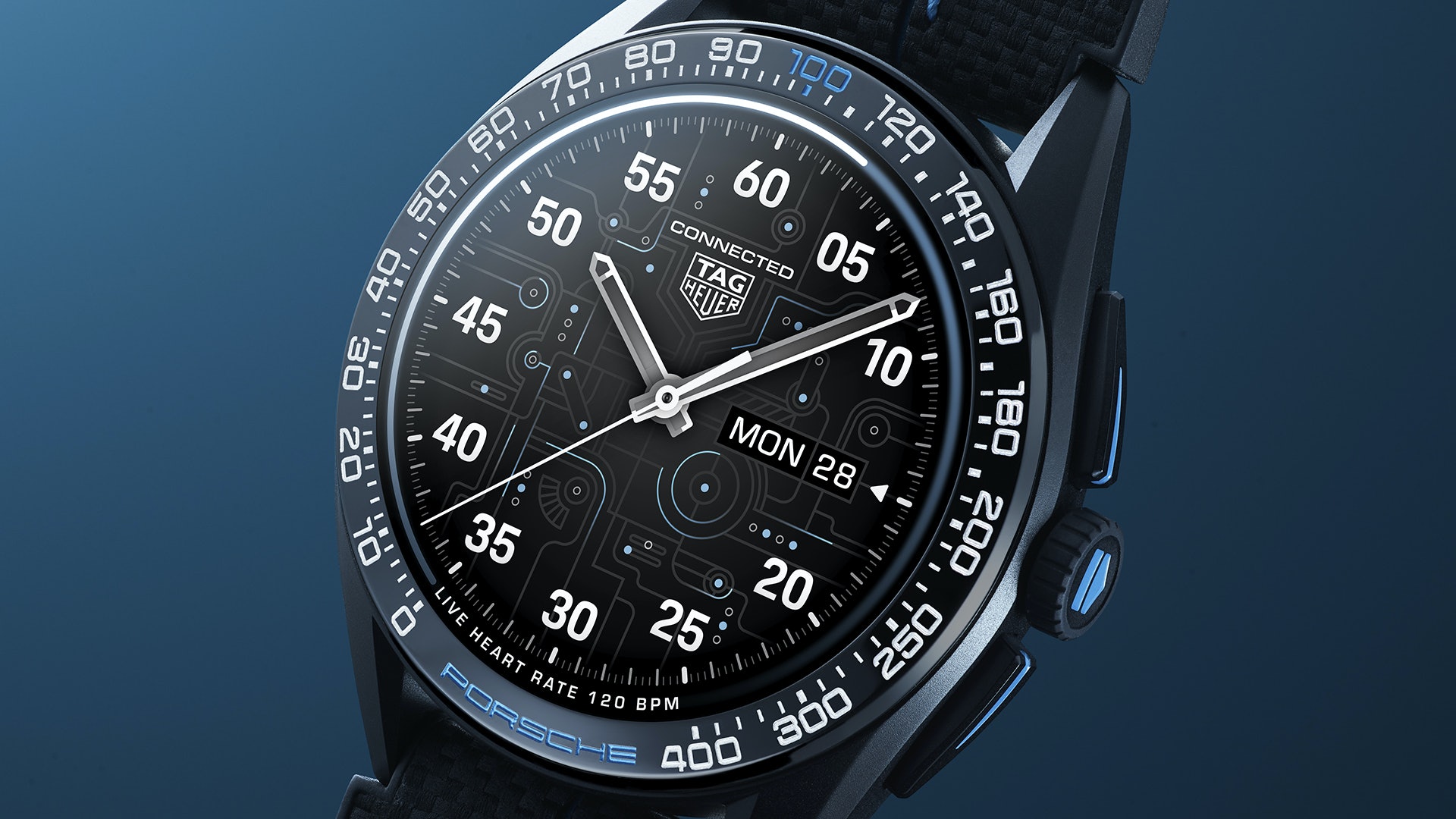 TAG Heuer Connected Calibre E4 - Porsche Edition腕表（图片来源：TAG Heuer）