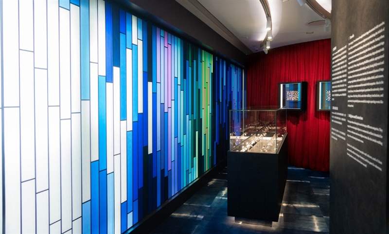 梵克雅宝L'ÉCOLE珠宝艺术学院在香港举办「男士戒指：Yves Gastou传奇珍藏」展览