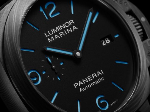 沛纳海推出Luminor Marina碳纤维材质PAM1661潜水腕表