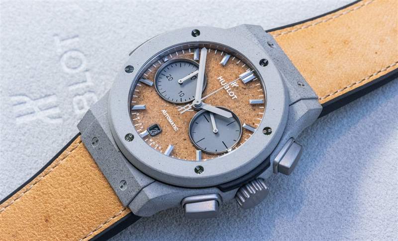 动手实践：Hublot Classic Fusion Chronograph Concrete Sand Watch with Concrete & Sand 来自迪拜