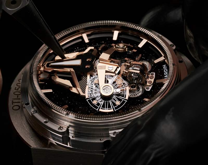 Ulysse Nardin Freak S 自动腕表带双 DiamonSil 调节系统