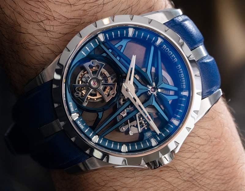 动手操作：罗杰杜彼 Excalibur Tourbillon Cobalt Watch