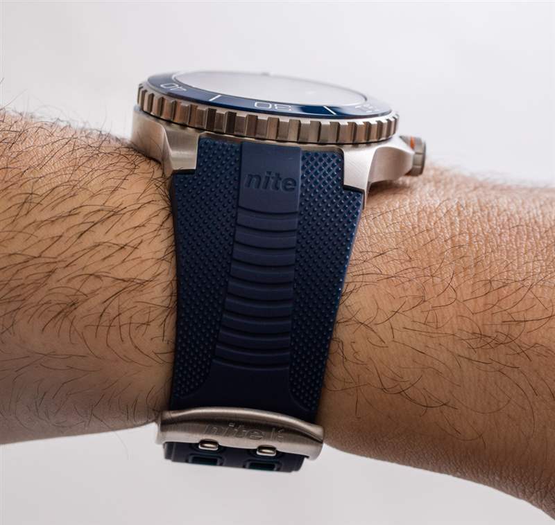 Nite Alpha Hands-On：一款平衡、价格合理的运动手表