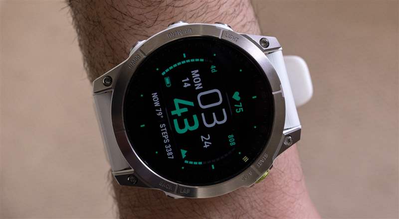观看评论：Garmin Epix Generation 2 'Premium Active Smartwatch'