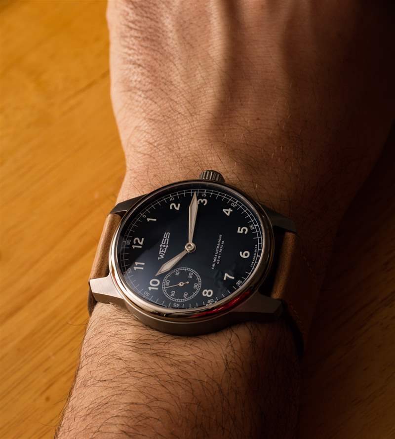 Weiss American Issue Field Watch Ultralight in Titanium and Aluminum Hand-On