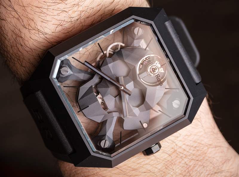 动手操作：Bell & Ross BR 01 Cyber​​ Skull 手表