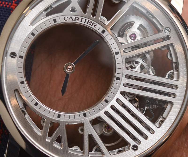 卡地亚 Rotonde De Cartier Mysterious Hour Skeleton Watch Hands-On
