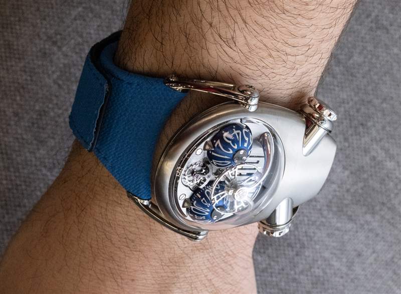 动手操作：MB&F HM10 'Bulldog' 手表