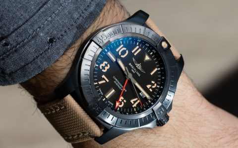 百年灵 Avenger Automatic GMT 45 & GMT 45 Night Mission Watches Hands-On
