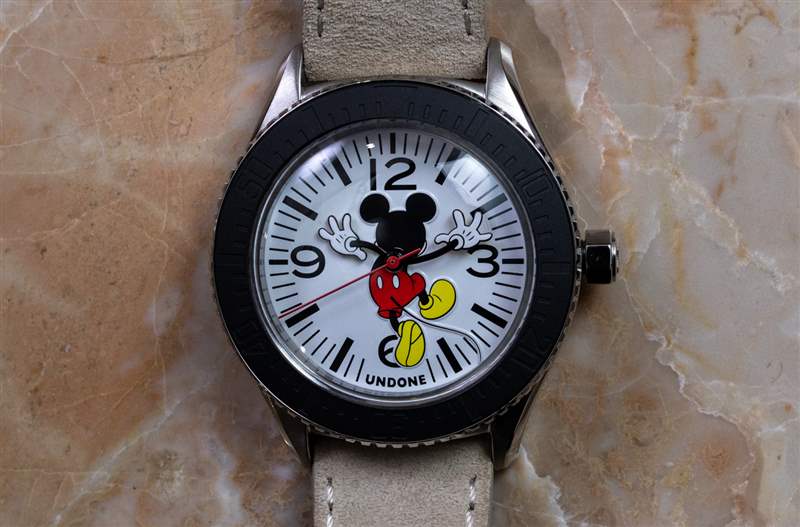动手操作：取消迪士尼米老鼠“猜猜谁回来了”和幻想曲手表