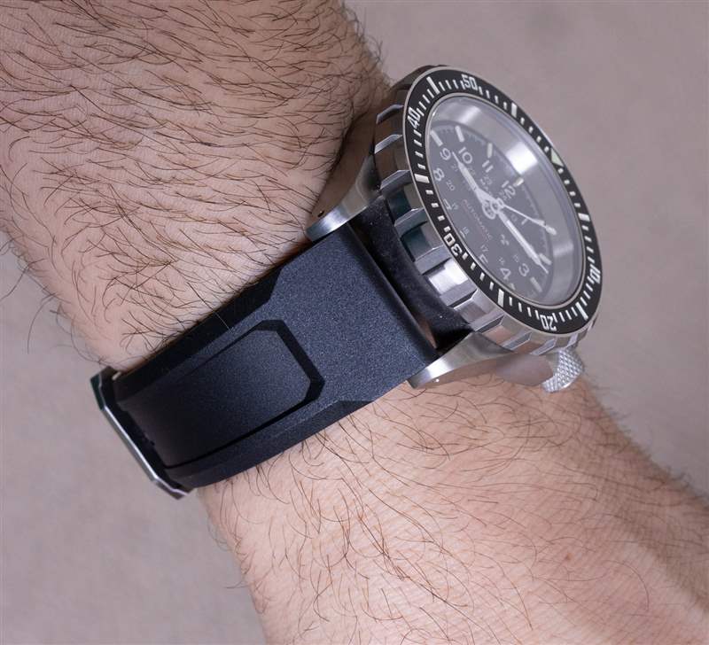 亲身体验 Marathon Watch 的全新“3 件式橡胶表带套件”