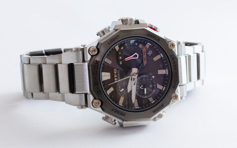 动手：卡西欧 G-Shock MT-G B2000 手表