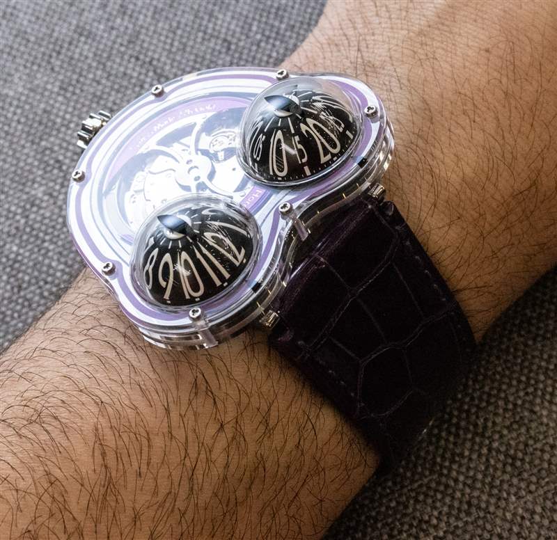 动手操作：MB&F HM3 Frog X Purple Watch