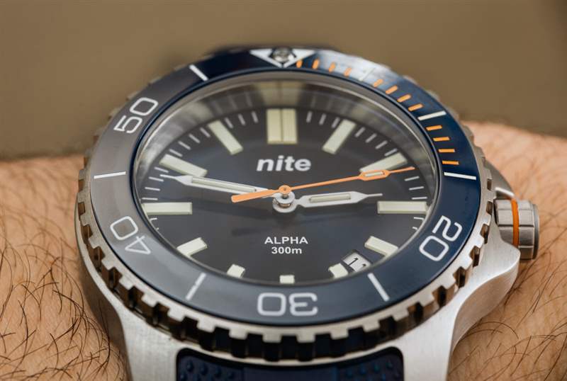 Nite Alpha Hands-On：一款平衡、价格合理的运动手表