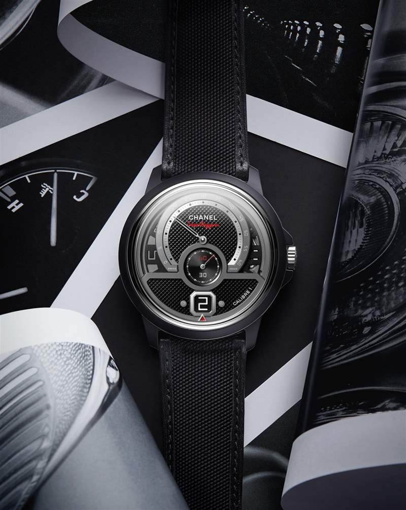 香奈儿 Monsieur Superleggera 版腕表——汽车运动与巴黎精致相得益彰
