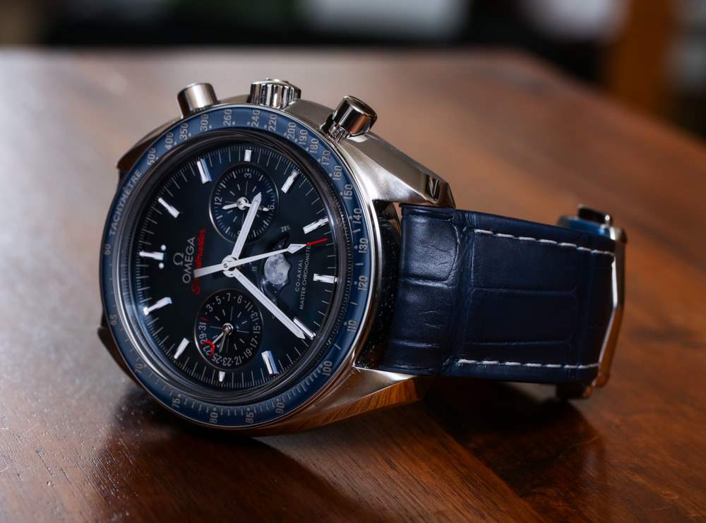 Omega-Speedmaster-Moonwatch-Co-Axial-Master-Chronometer-Moonphase-Chronograph-12