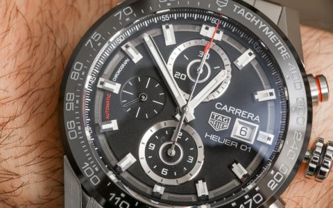 泰格豪雅Carrera 1887自动计时码表与Carrera Heuer 01手表评论相比