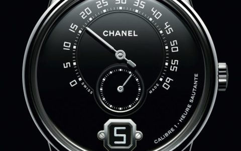 Monsieur De Chanel男士腕表现已推出2017年铂金款