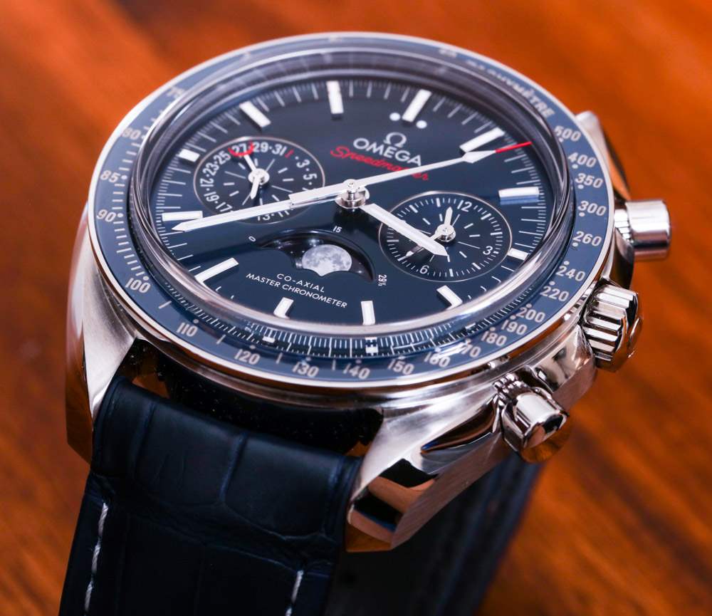 Omega-Speedmaster-Moonwatch-Co-Axial-Master-Chronometer-Moonphase-Chronograph-17