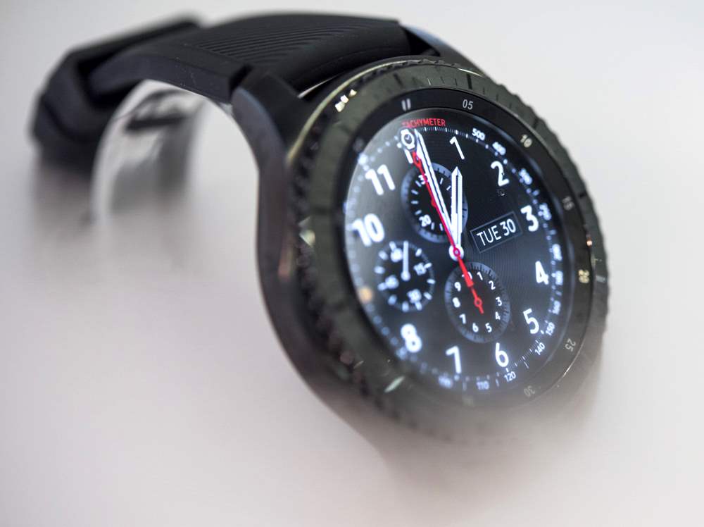 三星-Gear-S3-Frontier-Classic-smartwatch-review-aBlogtoWatch-12