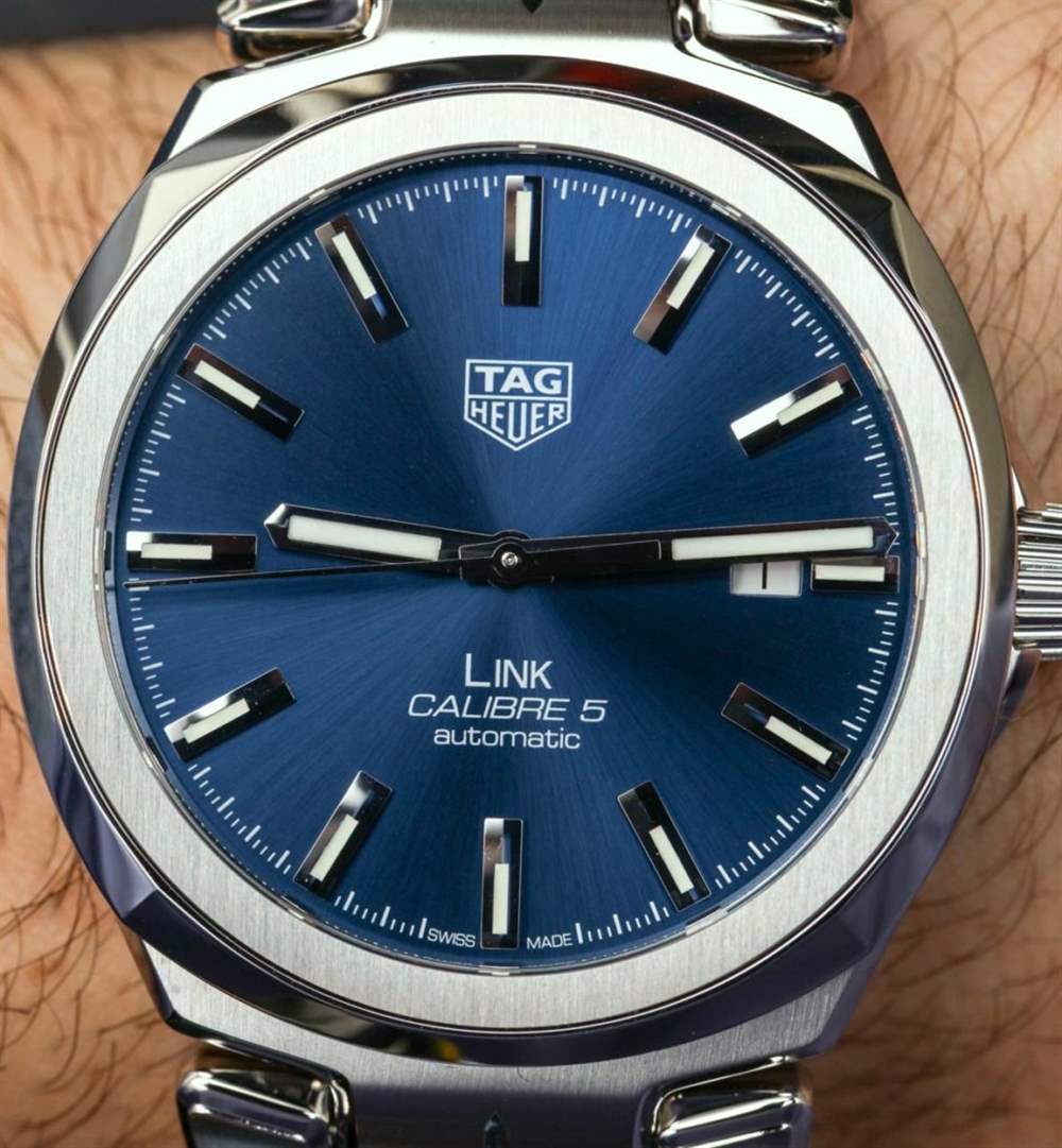 TAG-Heuer-Link-Calibre-5-2017-aBlogtoWatch-4