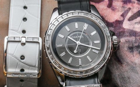 香奈儿J12 G10手表搭配您见过的最女性化的北约表带