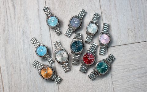 亲身体验生动且易于佩戴的新款34和38毫米欧米茄Aqua Terras