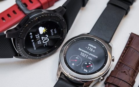 三星Gear S3 Frontier和经典智能手表动手首次亮相