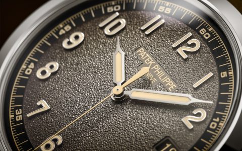 介绍百达翡丽刚刚宣布其三指针Calatrava的全新外观