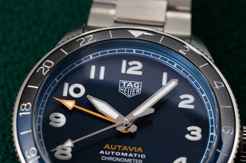 泰格豪雅 Autavia GMT 特写镜头