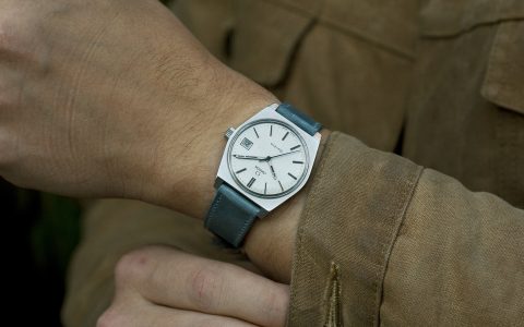复古手表1959年的Audemars Piguet、1970年代的Eterna Kontiki 20和1954年的Rolex Oyster Perpetual 'Bubbleback'
