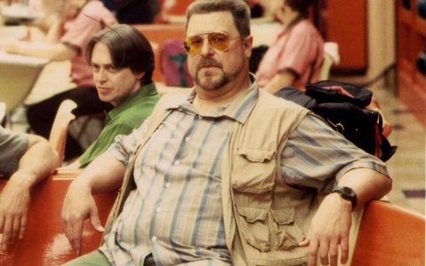 约翰·古德曼(John Goodman)在《大勒博斯基》中佩戴卡西欧G-Shock腕表