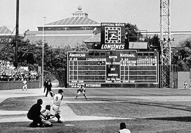 Forbes Field 浪琴钟表