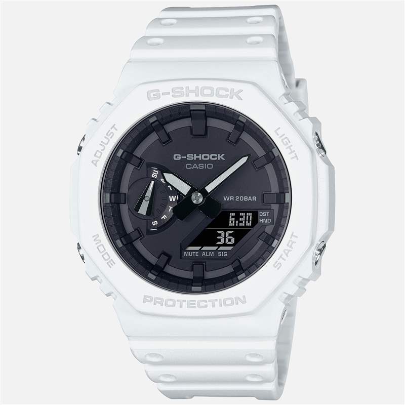 白色背景中的白色 G-Shock 手表