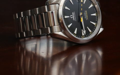 欧米茄海马Aqua Terra 15000高斯手表评论