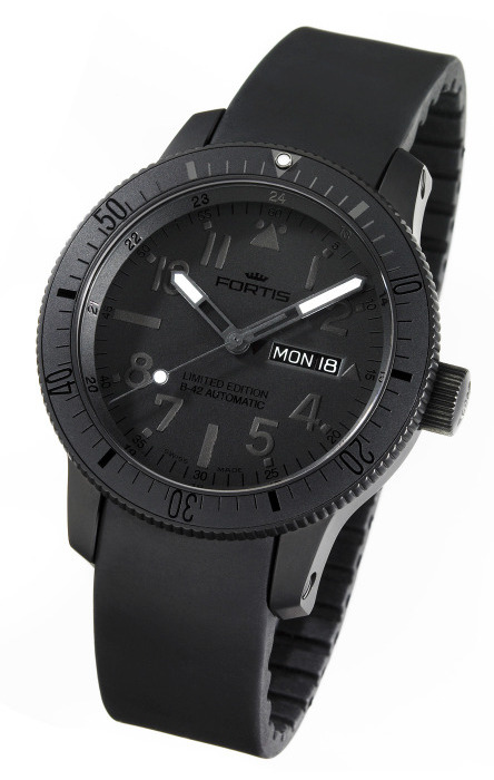 富通B42黑色和黑色限量版手表