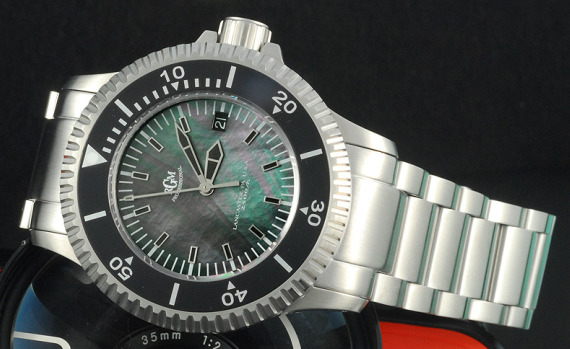RGM-300-黑色大溪地潜水员珍珠母贝手表