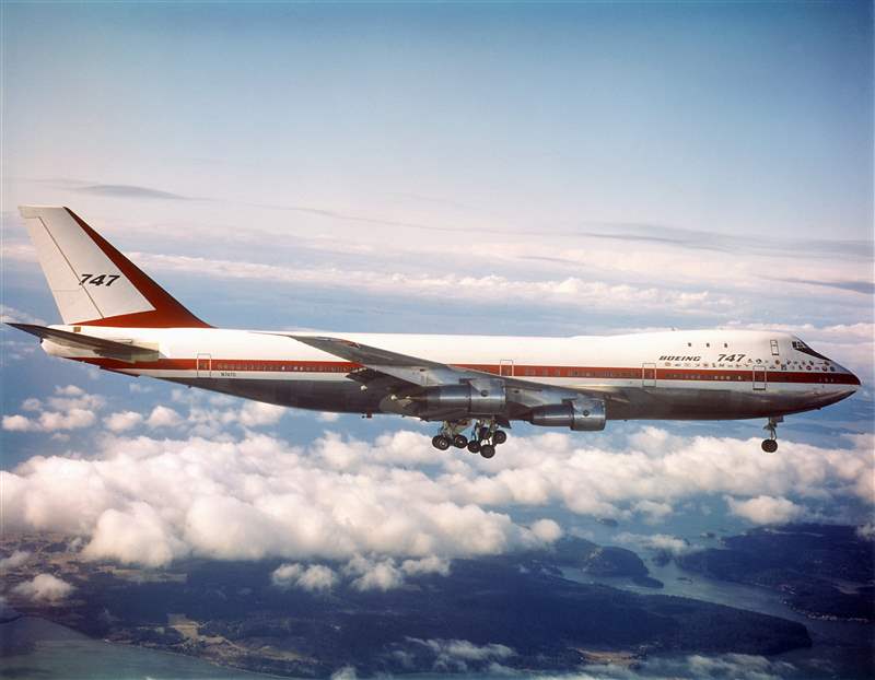 波音 747