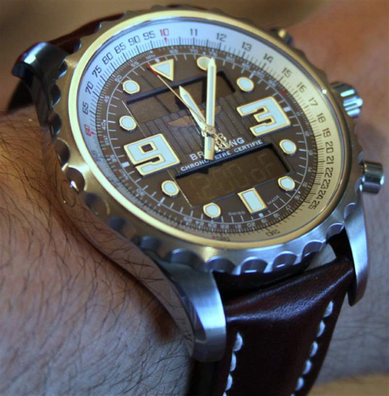 百年灵超时空多功能计时78型机芯腕表
