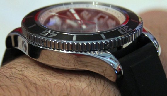 ZF厂百年灵超级海洋腕表