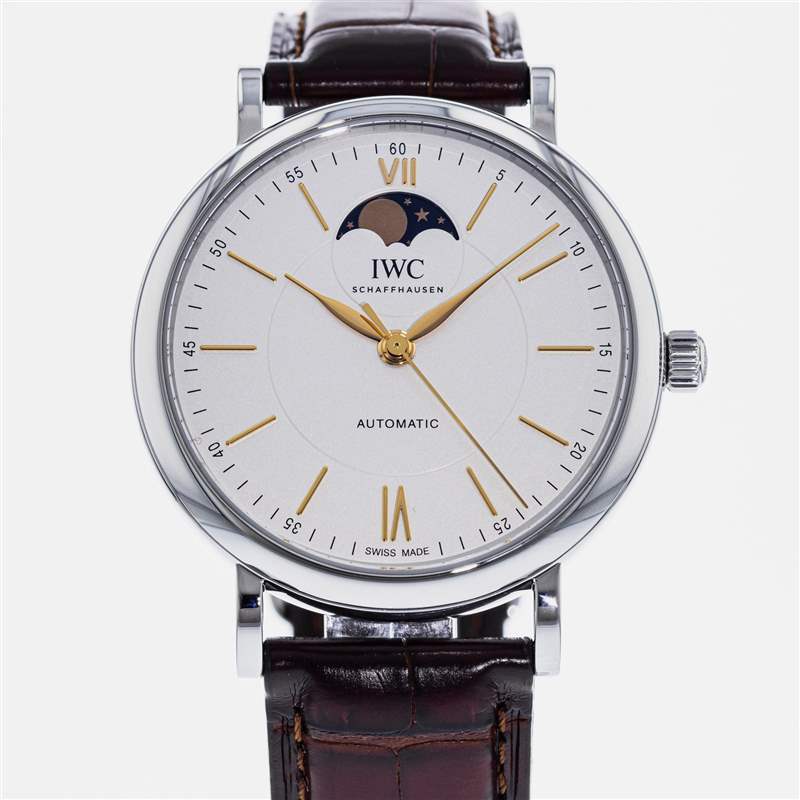 IWC Schaffhausen 柏涛菲诺自动月相腕表的士兵形象