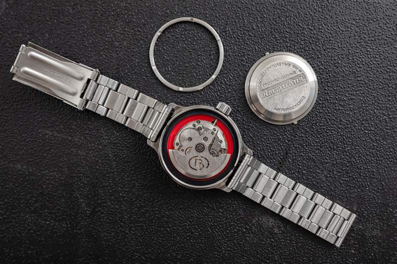 亲身体验Vostok Amphibia“Scuba Dude”编号420380