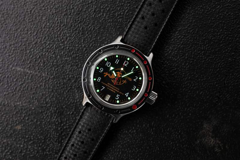 亲身体验Vostok Amphibia“Scuba Dude”编号420380