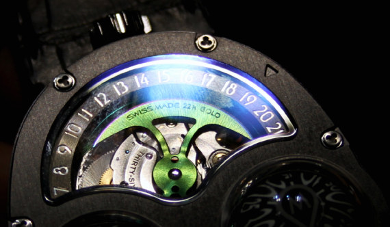 MB&F HM3 特别的“青蛙” 手表