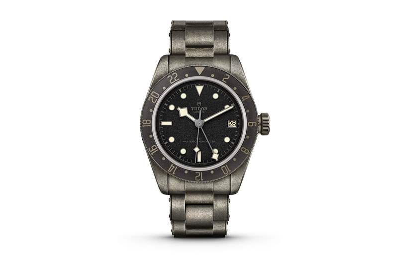 仔细观察帝舵Black Bay GMT One For Only Watch 2021