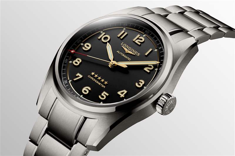 浪琴表刚刚发布了年度最佳飞行员手表吗？