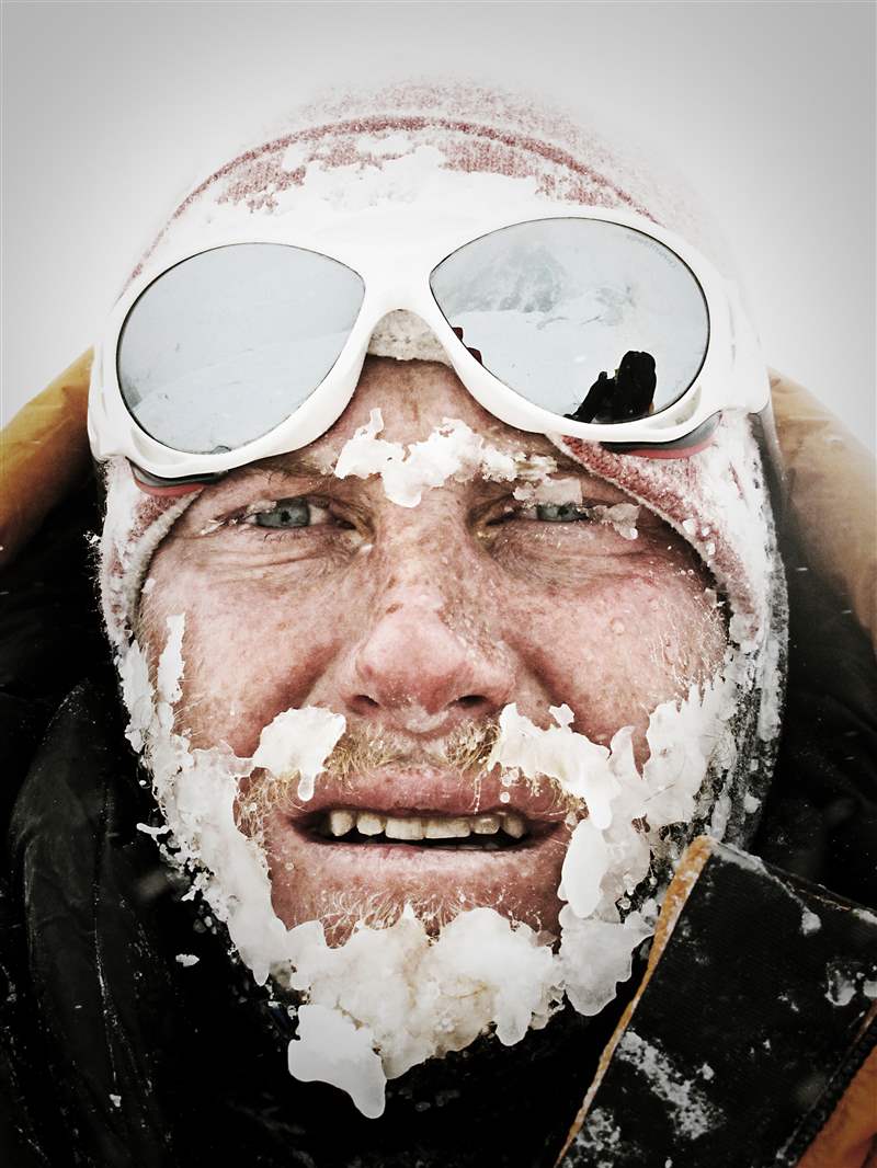 江诗丹顿纽约登山家兼摄影师科里·理查兹：“探索两者之间的空间”